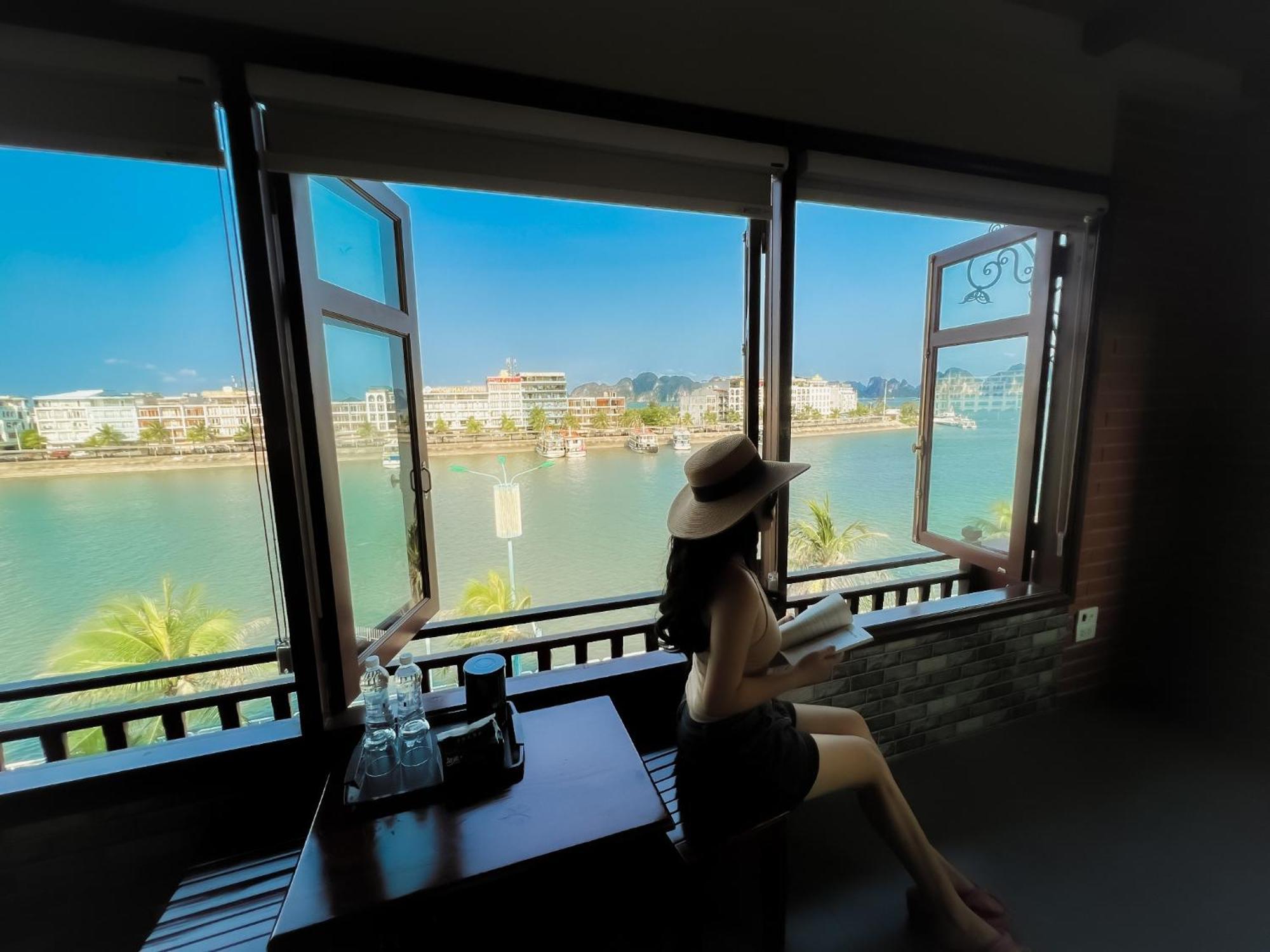 Canh Buom Homestay - Tuan Chau Hạ Long Extérieur photo