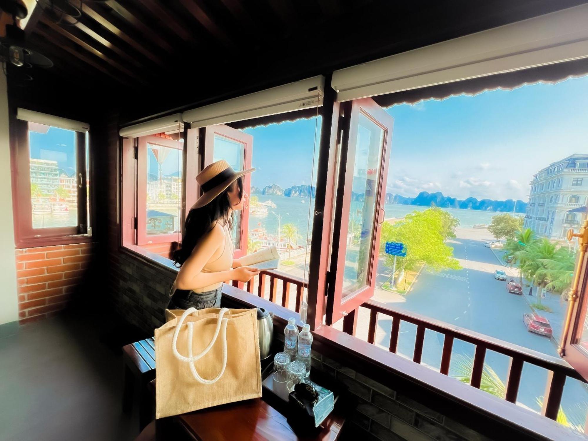 Canh Buom Homestay - Tuan Chau Hạ Long Extérieur photo